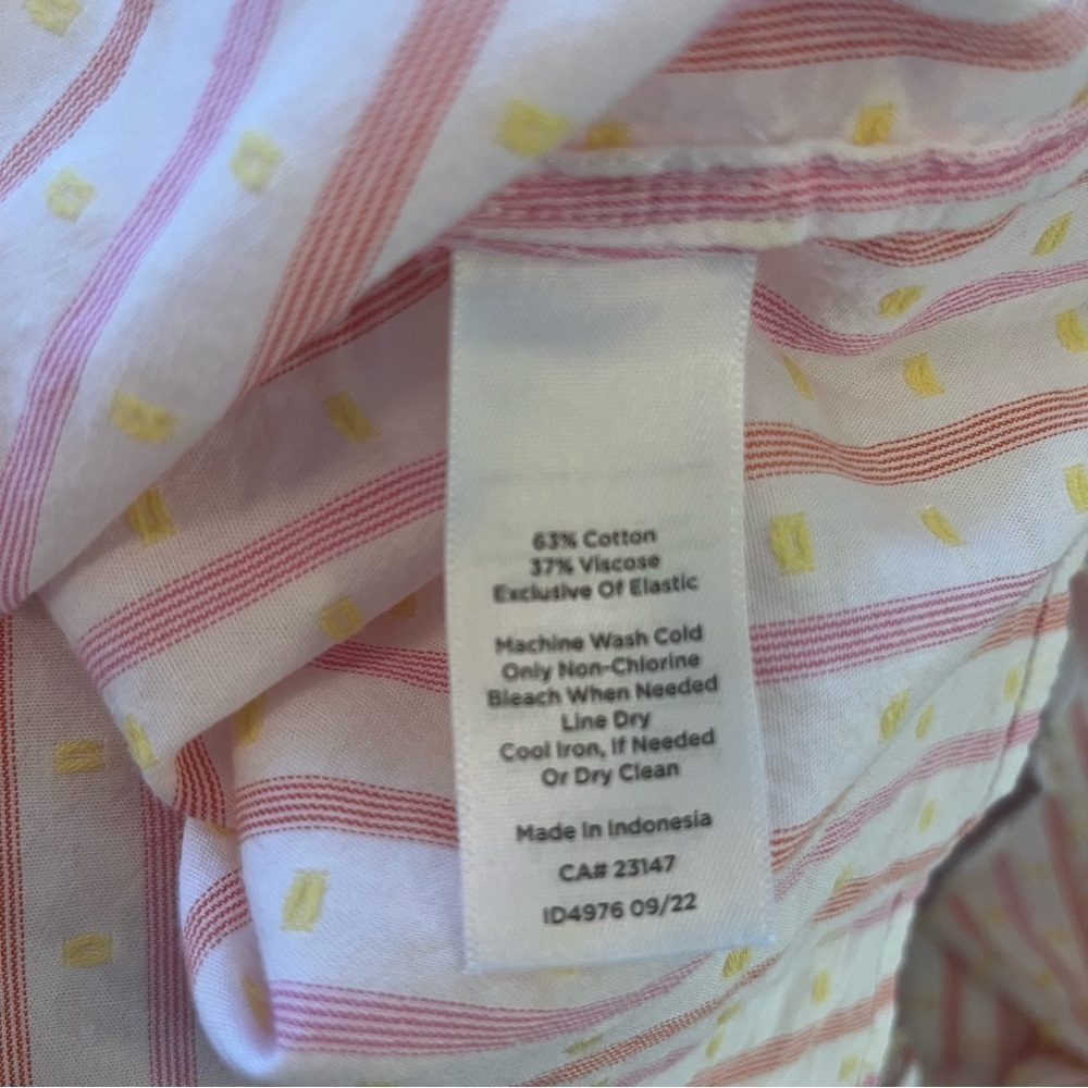 Talbots Sz M Pink Striped Jacquard Blouse Smocked Cuff Textured Swiss Dot Ruffle - Picture 9 of 9